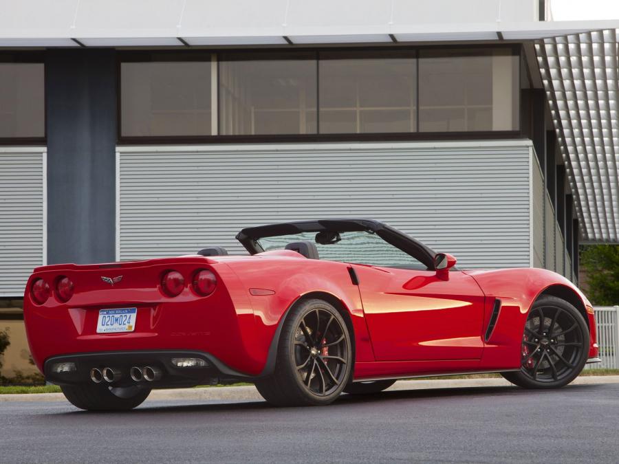  Chevrolet Corvette 427 Convertible 2012 года  (фото 2 из 16)